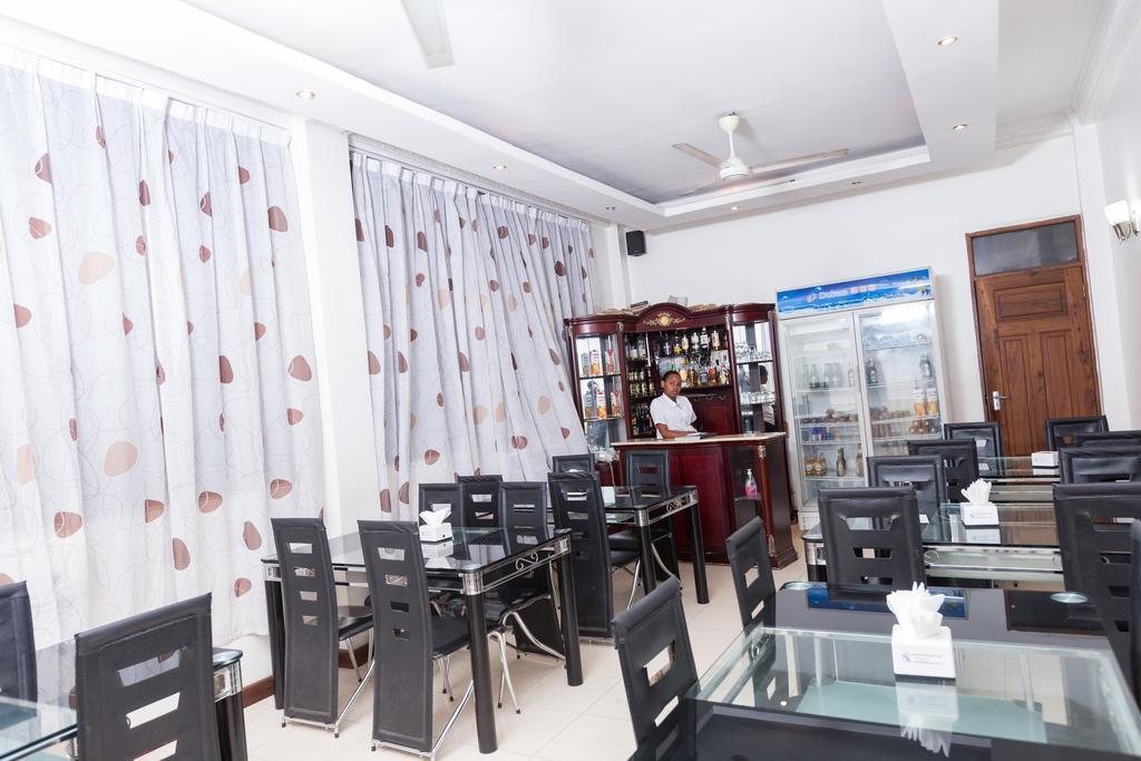 Hotel De Mag Dar es Salaam Exterior foto